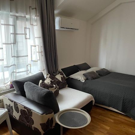 Apartman Bane Apartman Újvidék Kültér fotó